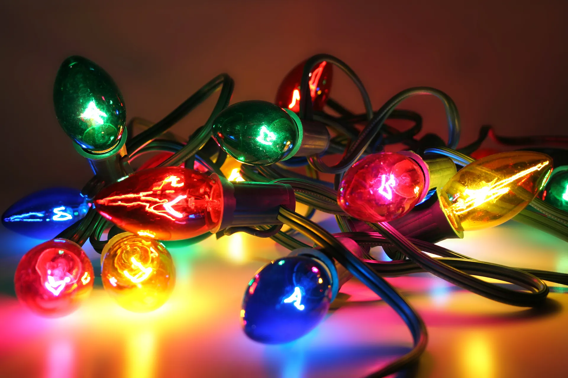 Christmas Lightbulb Guide