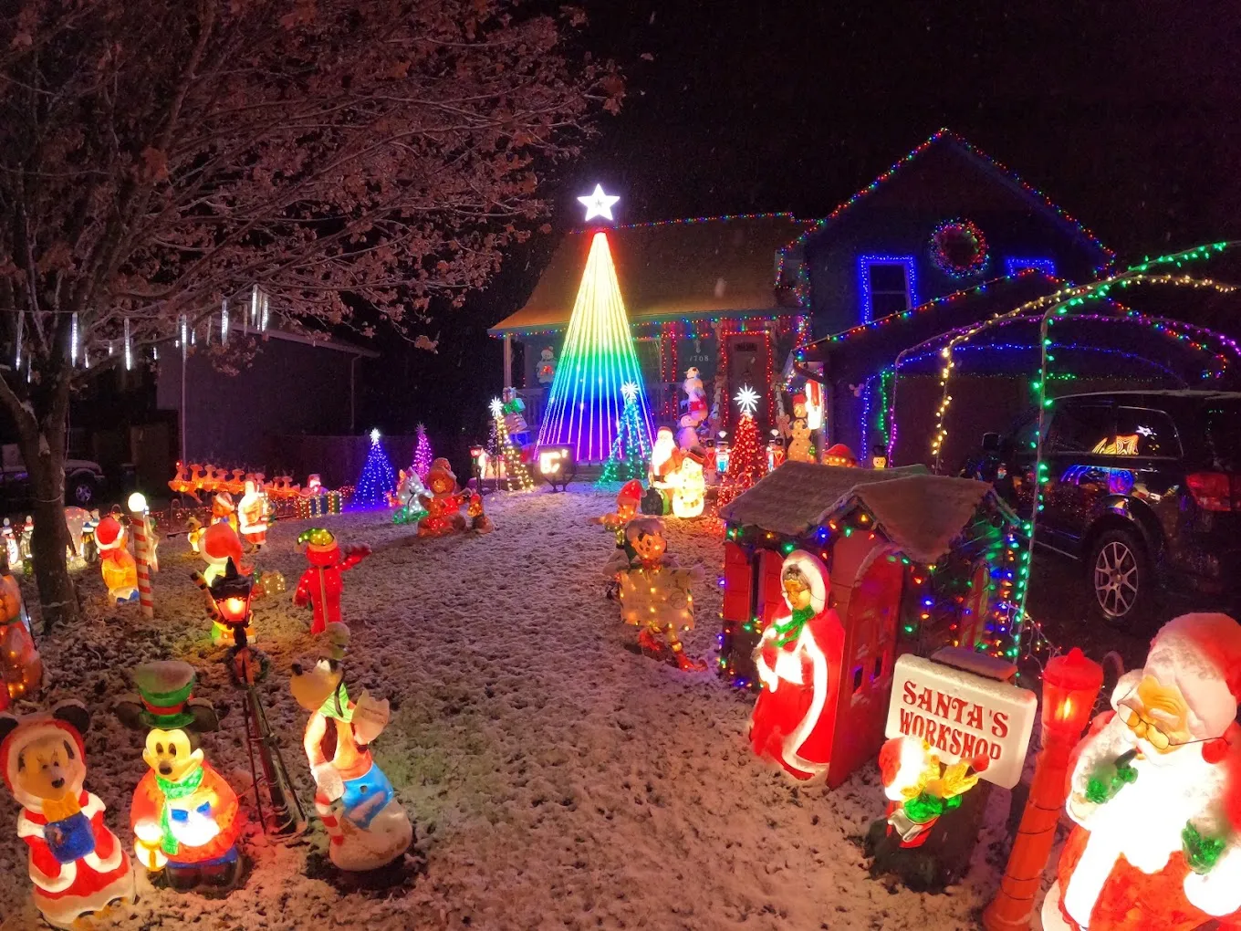 Kearney 2023 display with mega tree in the snow